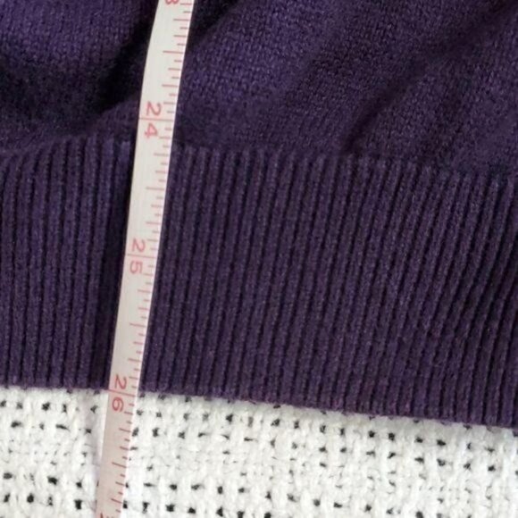Roundtree & Yorke Purple V-neck Long Sleeve Sz. L Sweater - Picture 7 of 7
